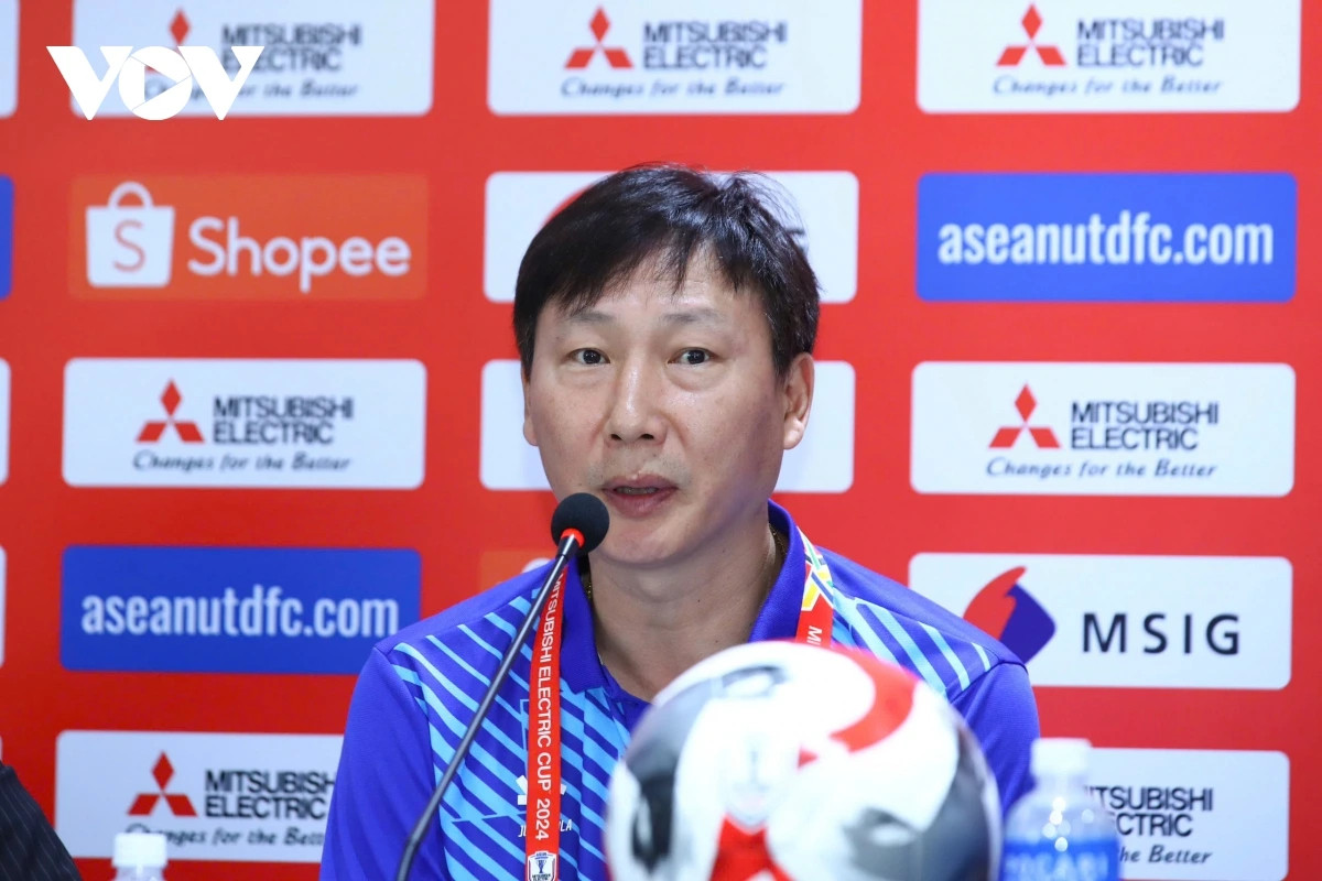 HLV Kim Sang Sik chia sẻ về khoảnh khắc lịch sử cùng ĐT Việt Nam HLV Kim Sang Sik chia se ve khoanh khac lich su cung DT Viet Nam