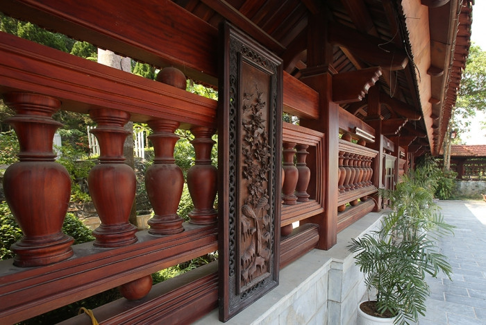 Tan muc ngoi nha san bang go lim lon nhat Viet Nam-Hinh-6