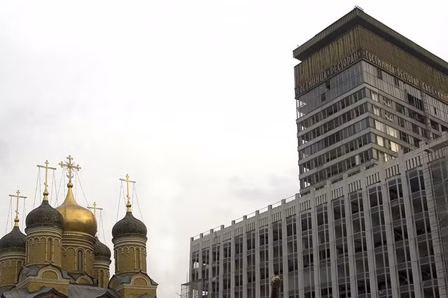 Trong 40 năm hoạt động, khách sạn nước Nga đã trở thành một biểu tượng nổi tiếng của thành phố Moscow. Ảnh: English Russia.