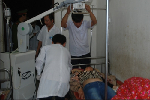 Vụ tai nạn đã làm 7 người tử vong (5 người chết tại chỗ, 2 người đưa đến bệnh viện thì tử vong), 25 người bị thương nặng, 11 người bị thương nhẹ. Các nạn nhân đã được cứu hộ đưa đi cấp cứu kịp thời.