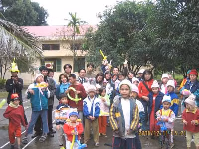 Theo thống kê đến cuối năm 2013, trung tâm này nuôi dưỡng 167 người già cô đơn và người tàn tật độ tuổi từ 18 trở lên và 135 trẻ em tàn tật độ tuổi dưới 18; 25 trẻ em sơ sinh; đặc biệt còn có 50 người bại liệt tàn tật nặng và 80 trẻ em bị bại não. Hiện những người già và trẻ em bị tàn tật ở chùa Bồ Đề sẽ được chuyển về đây.