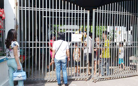 Ngày 6/8, cơ quan chức năng chính thức thanh tra chùa Bồ Đề. Cùng ngày, đại diện Phòng Cảnh sát Hình sự Công an Hà Nội xác nhận, trong một vài ngày qua, CQĐT tiếp nhận gần chục lá đơn phản ánh về việc còn 9 cháu bé khác từng được nuôi dưỡng tại chùa Bồ Đề nhưng hiện nay đã “mất tích”. Và đặc biệt hơn nữa là nhiều trẻ họ tên trùng nhau hoàn toàn, khác mỗi năm sinh.