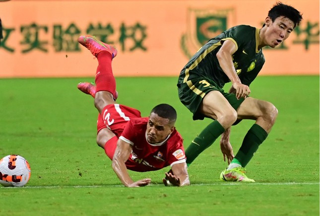 Cuu vo dich sap giai the, bong da Trung Quoc ngay cang 'teo top