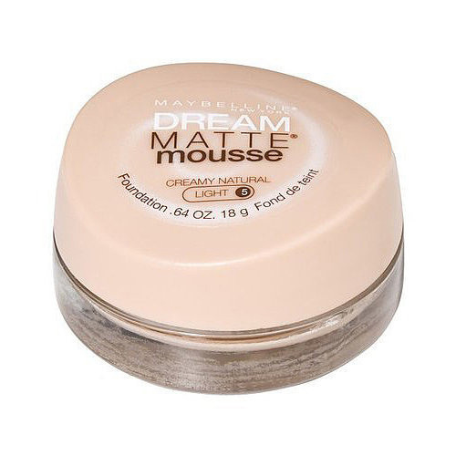 Kem nền Maybeline Dream Matte Mousse Foundation giá từ 8-10 USD (khoảng168.000 đến 210.000 đồng) là sự kết hợp hoàn hảo giữa phấn bột và kem dạng lỏng.