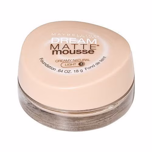 Kem nền Maybeline Dream Matte Mousse Foundation giá từ 8-10 USD (khoảng168.000 đến 210.000 đồng) là sự kết hợp hoàn hảo giữa phấn bột và kem dạng lỏng.