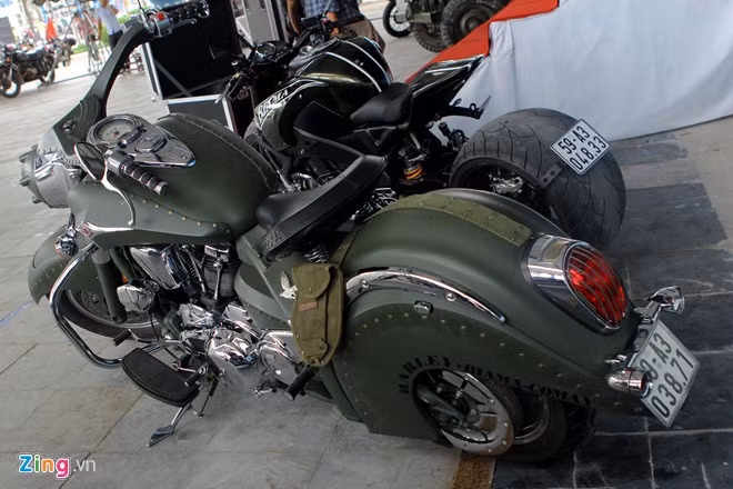 Harley-Davidson Vulcan độ phong cách nhà binh với động cơ độ lại dung tích 2.100cc.