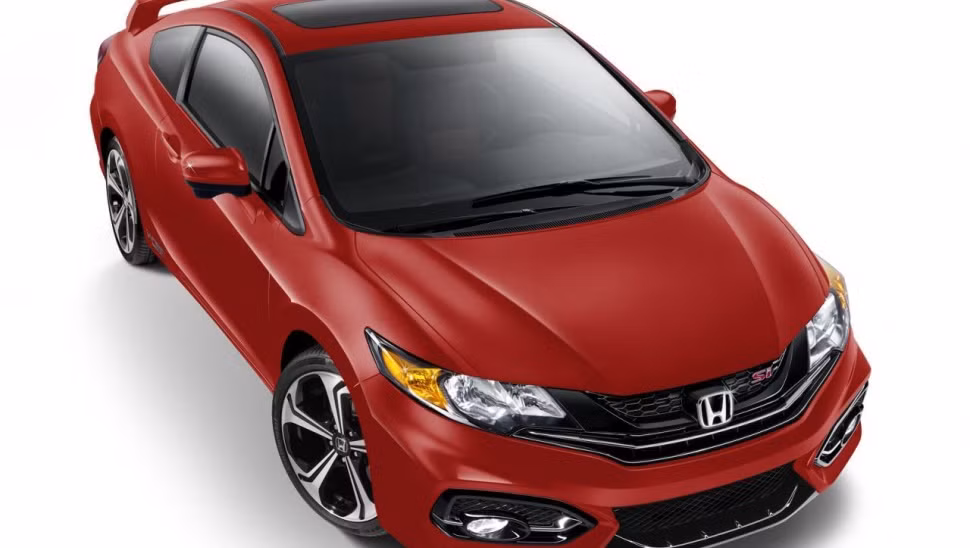 Khách hàng sẽ phải trả thêm 1.500 USD nếu muốn chiếc xe của mình trang bị hệ thống định vị và 200 USD nếu muốn xe có lốp xe mùa hè.