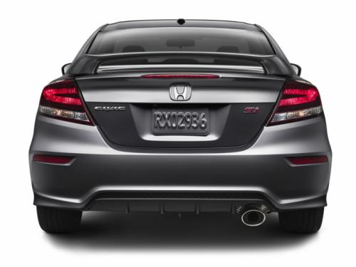 Hệ thống ống xả phía sau hoàn toàn mới.