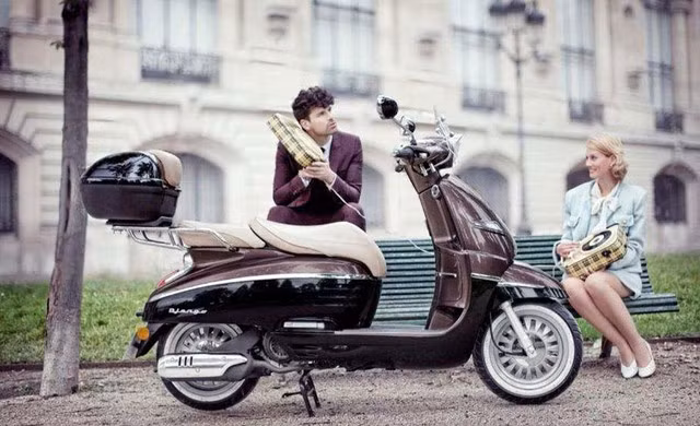 Peugeot Django Allure.