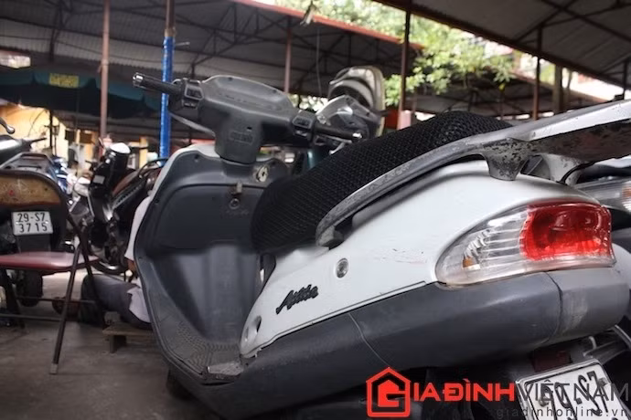 Attila, chiếc xe một thời gây sốt bởi kiểu dáng gần giống dòng xe đẳng cấp Spacy của Honda thì giờ đây đã "tàn tạ" đến mức thế này.