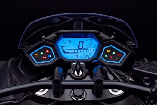 Im lặng và không rung là sự khác biệt của LS-218 so với các loại mô tô động cơ nhiệt.