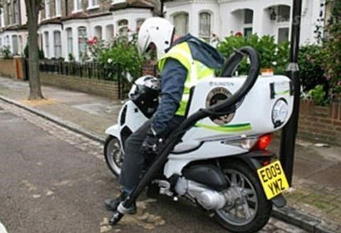 Honda được dùng làm phương tiện di chuyển cho công nhân vệ sinh tại Anh.