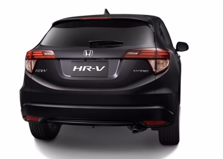 Phiên bản HR-V cao cấp nhất EL được Honda Thái Lan trang bị thêm cửa sổ trời toàn cảnh, đèn hậu LED ống, nội thất màu đen piano, 6 túi khí.