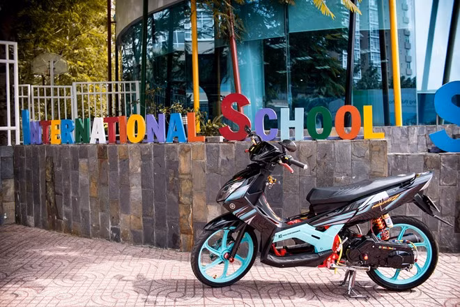 Jin Nguyễn chia sẻ trước đó anh đã từng độ một chiếc Honda Click phong cách Thái Lan.