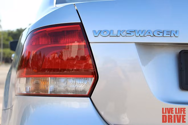 Phiên bản vừa về Việt Nam thuộc thế hệ thứ 5 của dòng Polo và khá ăn khách tại Châu Âu.