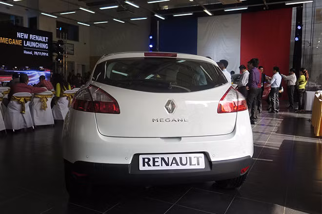 Xe có kích thước ngang ngửa Ford Focus với chiều dài tổng thể 4.302 mm, chiều rộng 1.808 mm và chiều cao 1.471 mm. Chiều dài cơ sở ở mức 2.641 mm.