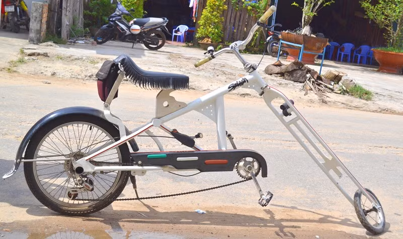 Chiếc xe nặng khoảng 6kg đã từng được trả giá hàng chục triệu đồng, dù nó được chế tác từ phế liệu hoặc vật giá rẻ tiền.