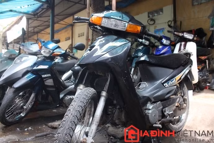 Suzuki Viva được biết đến như một chiếc xe đi đầm, máy móc tốt, ổn định. Giờ đây, xe đang được "làm đẹp" để bán cho bộ phận người có thu nhập thấp.