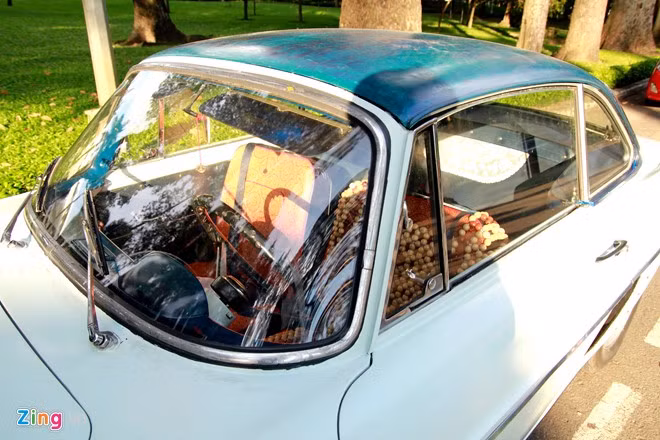 Nội thất của Renault Floride rất đơn giản và gọn nhẹ, do đó không gian cho hành khách rất thoải mái.