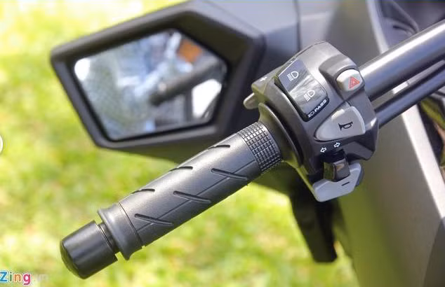 ... và tay lái có thêm chức năng sưởi ấm.