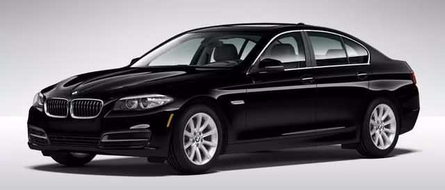 BMW 520i hứa hẹn mang lại nhiều trải nghiệm thú vị cho hành khách của Sofitel Plaza Hà Nội.