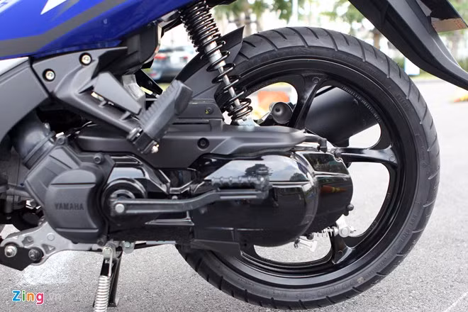 Nouvo Fi được trang bị động cơ 4 thì, 125 phân khối, xi-lanh đơn, 2 van, làm mát bằng dung dịch, công suất 7,8 kW và mô-men xoắn cực đại 10,5 Nm, tích hợp hệ thống phun xăng điện tử YMJET-Fi. Nouvo Fi 2014 có 3 phiên bản SX, RC và GP với giá bán lần lượt là 33,9 triệu đồng, 35,9 triệu và 36,4 triệu đồng.