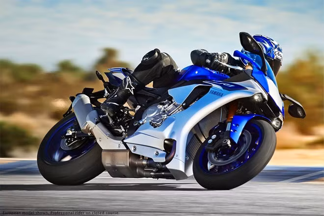 Một hệ thống cảm biến hiện đại gắn trên xe giúp bộ điều khiển nắm được tình trạng vận hành của xe trên đường để có những can thiệp hiệu quả nhất.