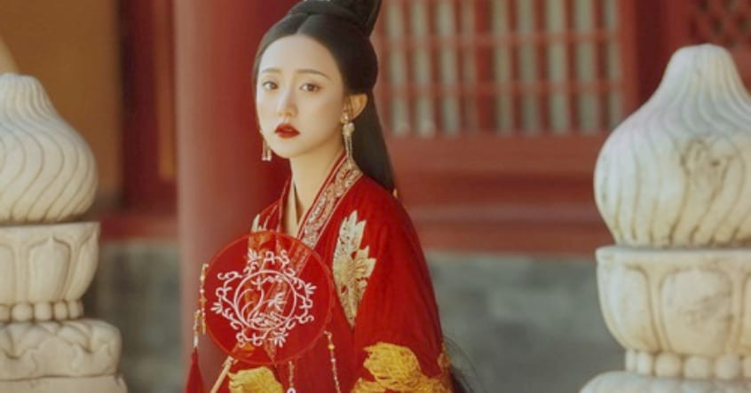 Nhưng thời kỳ Tam Quốc loạn lạc, chiến tranh giữa các chư hầu liên miên, những cuộc hôn nhân chính trị trong thời này thực sự là lành ít dữ nhiều, hoàn toàn có thể nói là hên xui. Một khi quan hệ hai bên rạn nứt thì người phụ nữ sẽ trở thành vật hy sinh.