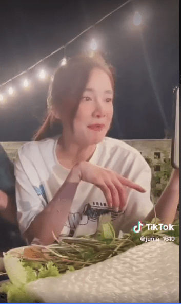 Nha Phuong duoc khen ngoi ve nhan sac trong livestream moi day-Hinh-5