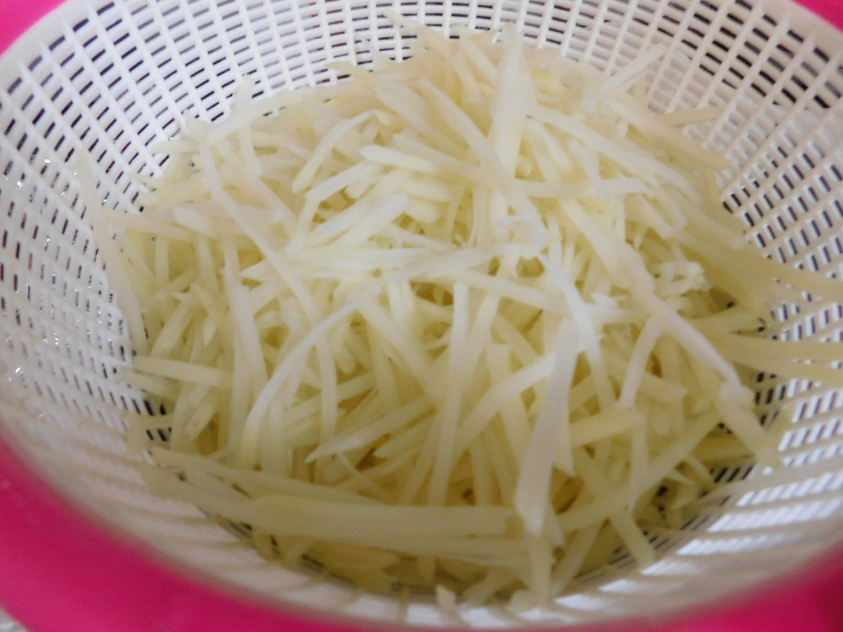 Mach ban cach lam mon khoai tay chien mam toi an cuc ngon-Hinh-4