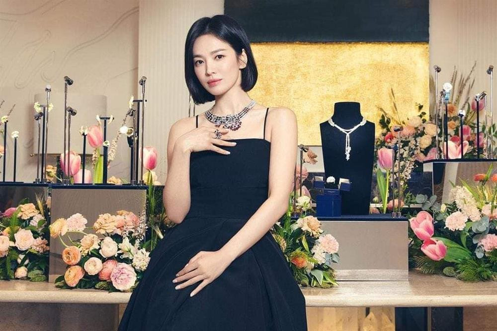 Song Hye Kyo dep rung roi trong bo anh 'danh up' khan gia-Hinh-4