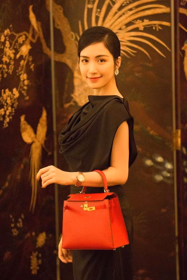 Huong Giang cam tui 600 trieu 'moi trom xoi' khien fan lo nom nop-Hinh-11