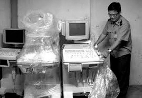 Trách nhiệm quản lý giám sát, kiểm tra chuyên ngành của Bộ Y tế ở đâu đối với những máy móc thiết bị cũ này?