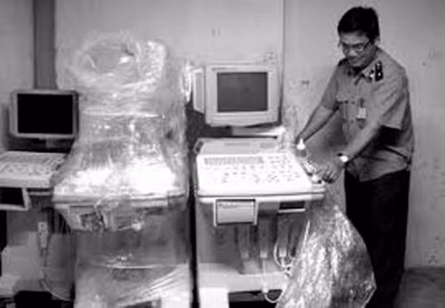 Trách nhiệm quản lý giám sát, kiểm tra chuyên ngành của Bộ Y tế ở đâu đối với những máy móc thiết bị cũ này?