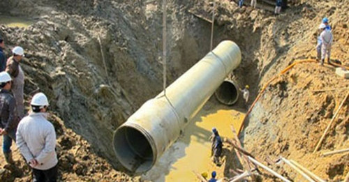 Hiện trường khắc phục sự cố sự cố vỡ đường ống truyền tải nước sạch sông Đà.