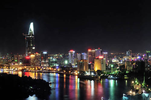 Sắp tới, tòa nhà này sẽ là nơi diễn ra chương trình bắn pháo hoa và trình diễn ánh sáng nghệ thuật do các doanh nghiệp tổ chức với kinh phí 1,5 triệu USD để chào đón năm mới 2015.