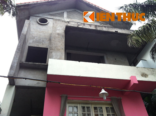 Tầng 2 và 3 được sử dụng làm phim trường gồm 5 phòng chụp có phong cách khác nhau.