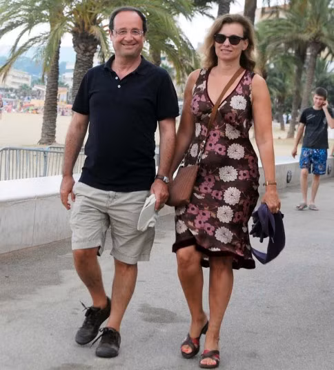 Tổng thống Francois Hollande và bà Valerie Trierweiler ở Le Lavandou hồi tháng 8/2012.