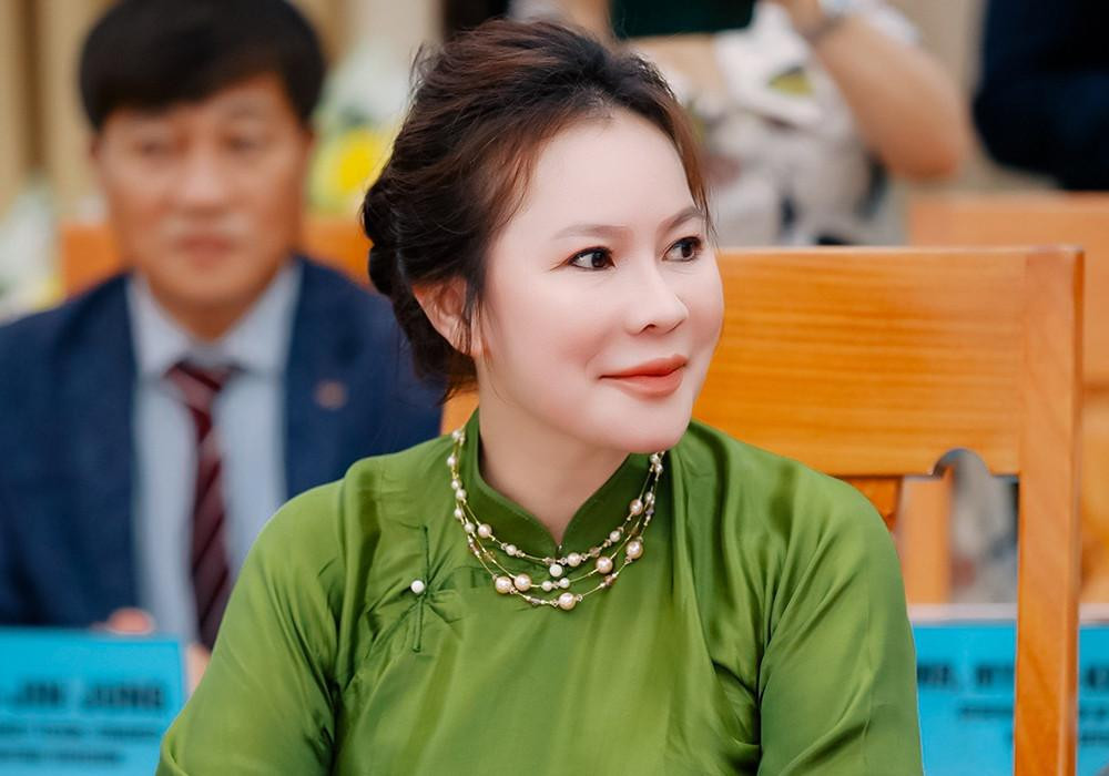 Vo doanh nhan cua Quy Binh: 