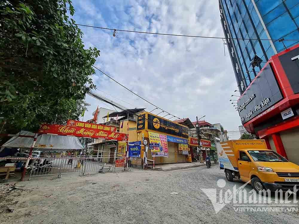 Dung tuong gach, lap 14 chot quanh xa co 6 ca mac Covid-19-Hinh-6