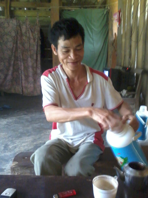 Bố Xỉ, người đang giữ 1 lạng huyết hầu khô.