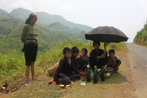 Theo bà con dân tộc Mông ở Hà Giang, bài thuốc từ máu khỉ có tên gọi là Xá lia - Hli sía.