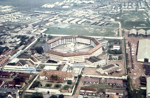 Trại giam khám Chí Hòa nhìn từ trên cao.