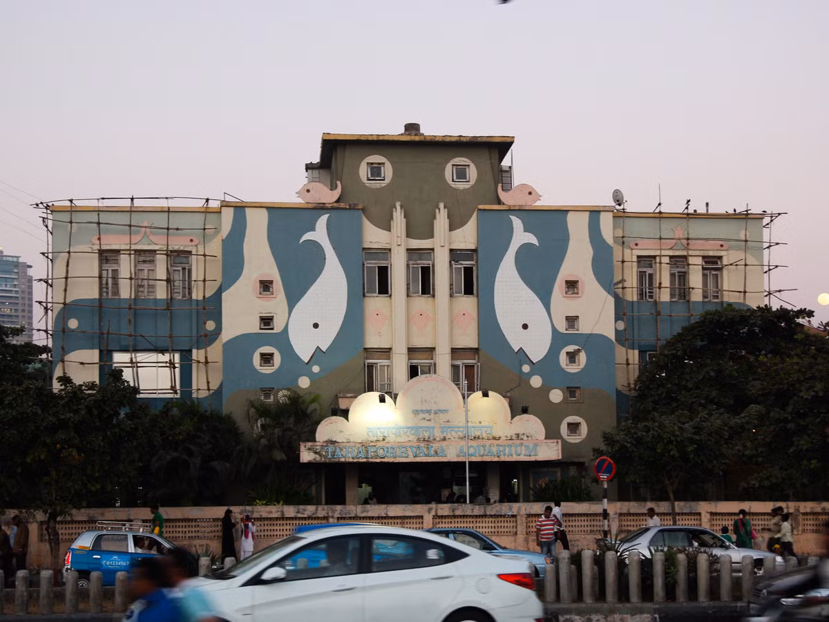  Tổ hợp kiến trúc phong cách Victoria và Art Deco ở Mumbai (Ấn Độ). Thành phố Mumbai được coi là nơi có bộ sưu tập các công trình kiến trúc phong cách Victoria và Art Daco đồ sộ bậc nhất thế giới. Nhiều công trình trong số đó được xây từ thế kỷ 19. Ảnh: Hello Talalay.