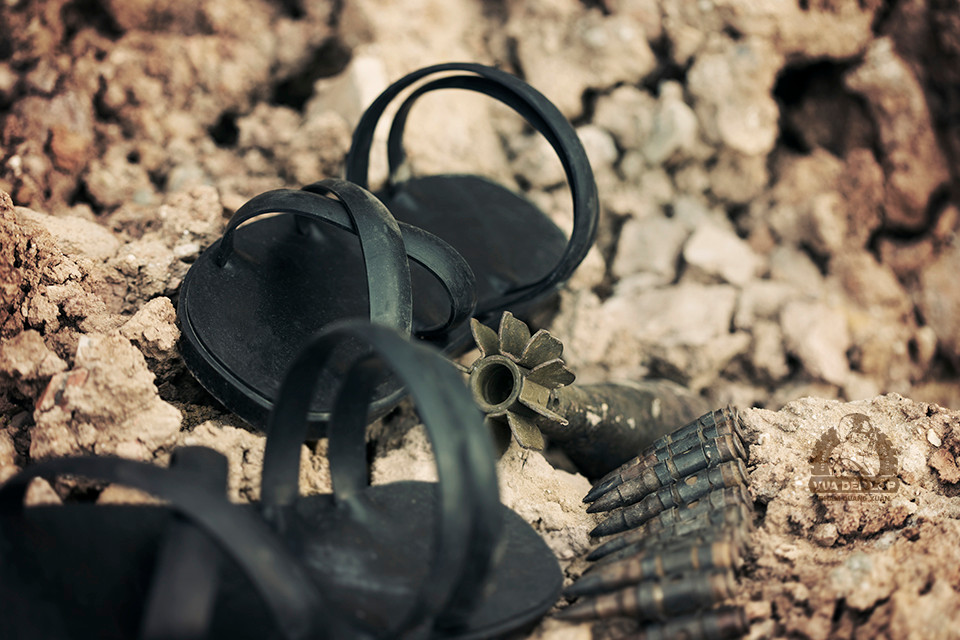 Do chứng minh được tính hiệu quả, mô hình sản xuất dép lốp được nhân rộng trong quân đội. Dép lốp đã được sản xuất đại trà và được các chiến sĩ bộ đội sử dụng rộng rãi trong hai cuộc kháng chiến chống Pháp và chống Mỹ. Ảnh: Depcaosu.com.