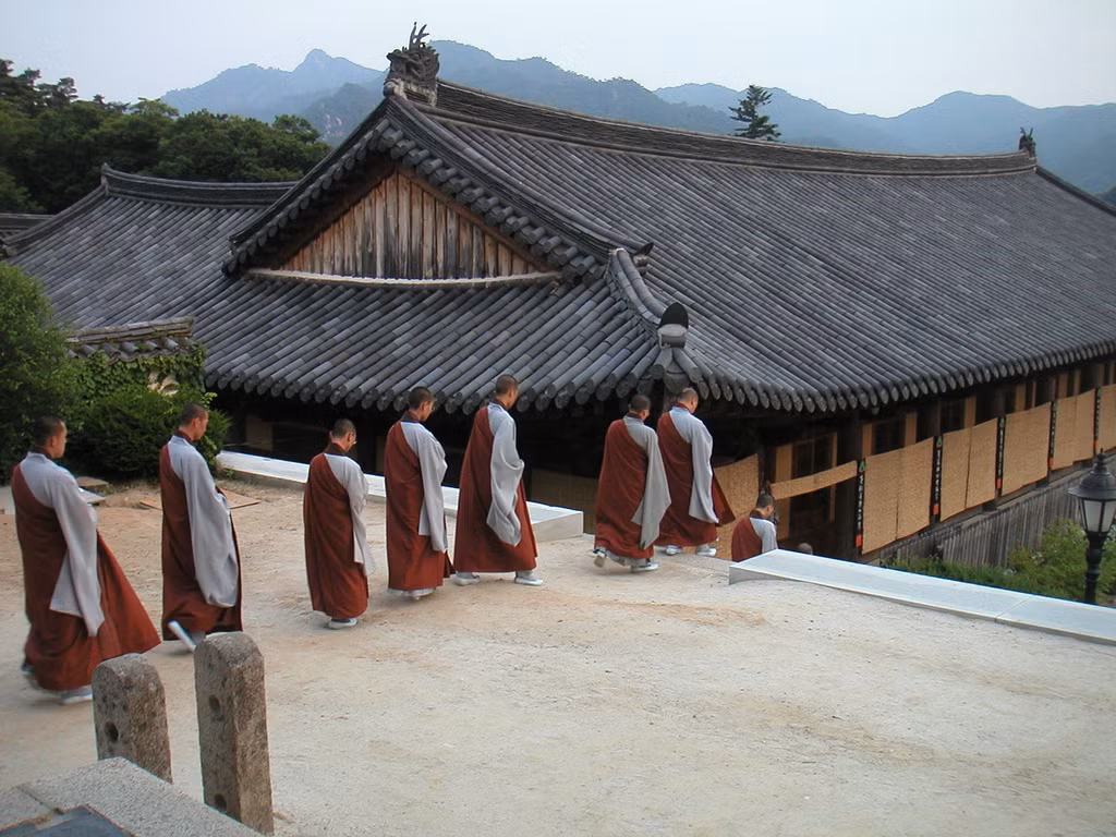  Các tu viện Phật giáo cổ Sansa (Hàn Quốc) là một quần thể chùa chiền, tu viện được xây dựng tại nhiều vùng núi khác nhau trong giai đoạn Phật giáo hưng thịnh của triều đại Joseon ở vương quốc Triều Tiên cổ. Ảnh: Religion-wiki.