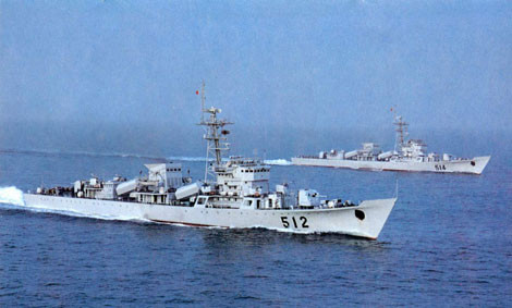 Trung Quốc có cả 1.000 tàu chiến nhưng chiếm phần lớn là tàu chiến nhỏ, trang bị vũ khí lạc hậu.