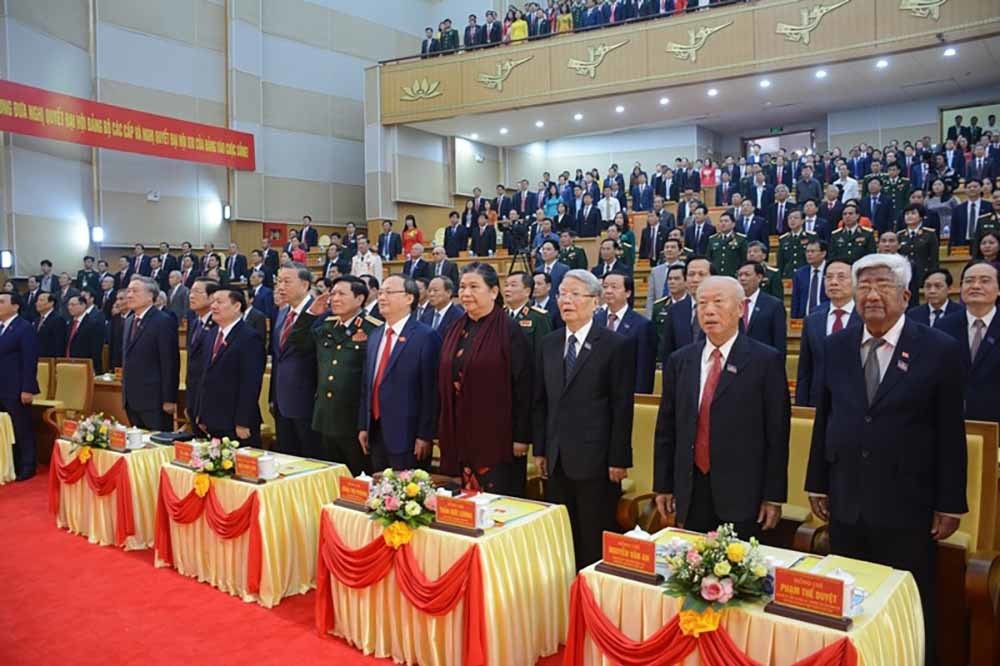 Ba Tong Thi Phong tham du Dai hoi dai bieu Dang bo tinh Hung Yen-Hinh-2