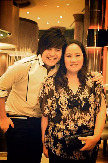 Những ngày cuối cùng, mẹ Wanbi Tuấn Anh chia sẻ, bà biết bệnh tình của con nhưng không làm gì được. Căn bệnh quá ác nghiệt.