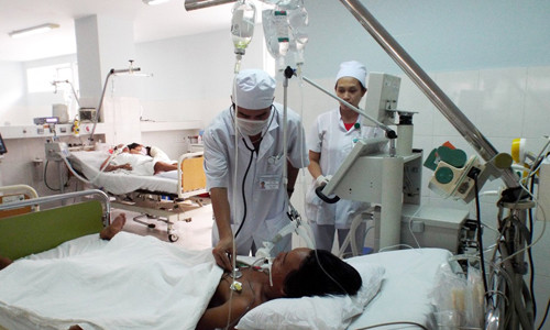 BN vẫn đang bất tỉnh tại khoa Hồi sức tích cực và chống độc BVKH.